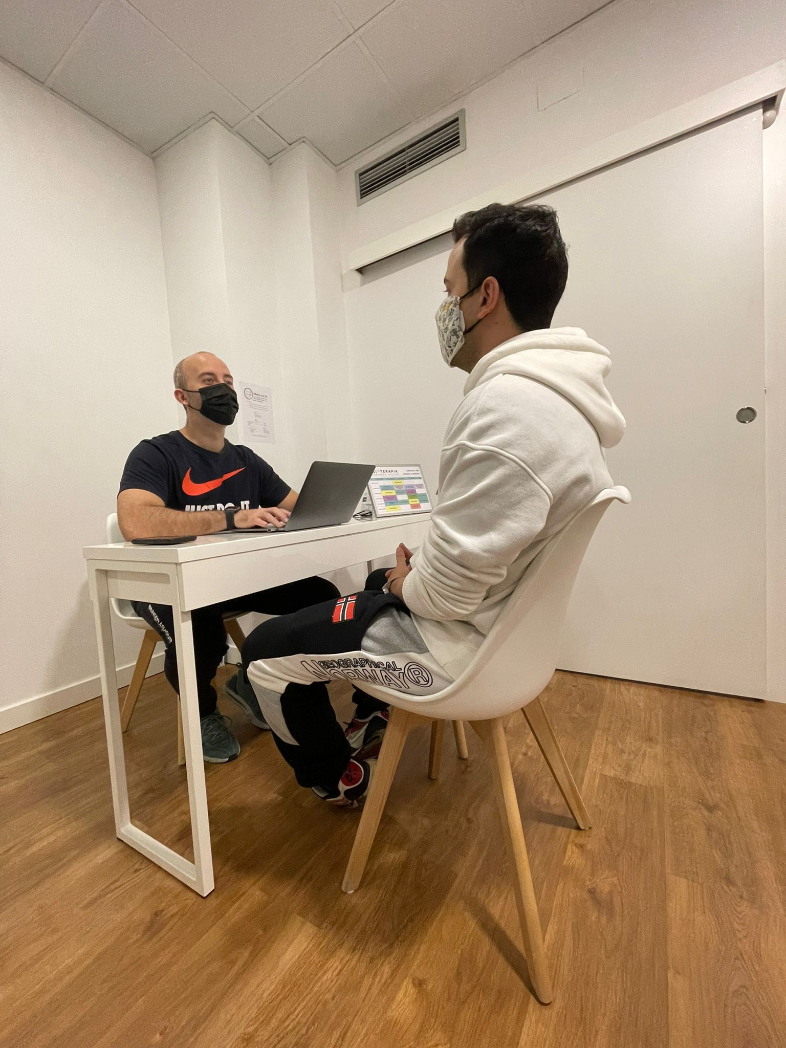 tratamiento de la tendinitis de la pata de ganso en Zaragoza